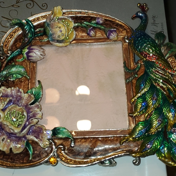 Collectible Picture Frame. - Picture 6 of 12